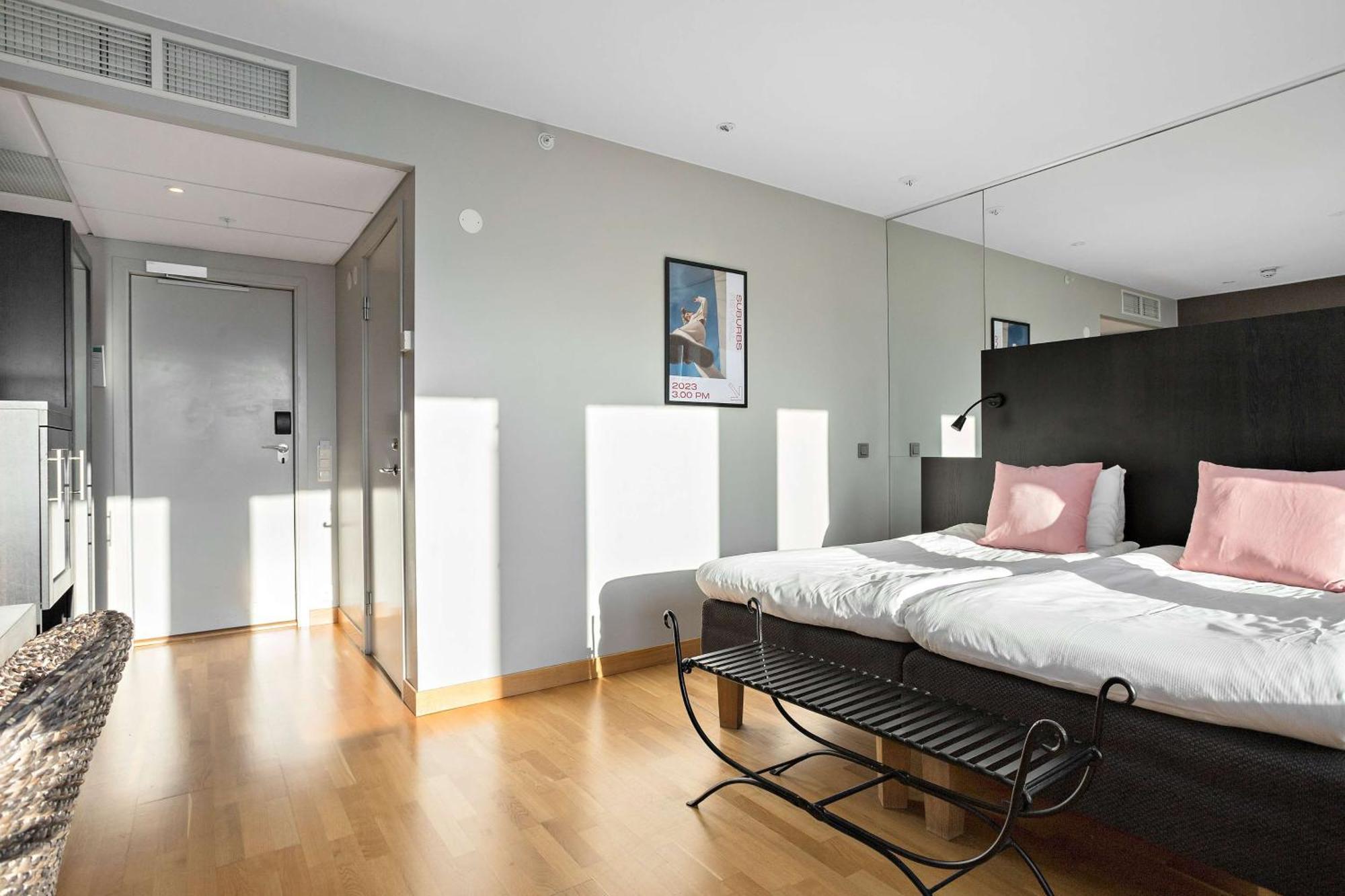 Hotel by Maude Solna Exteriér fotografie