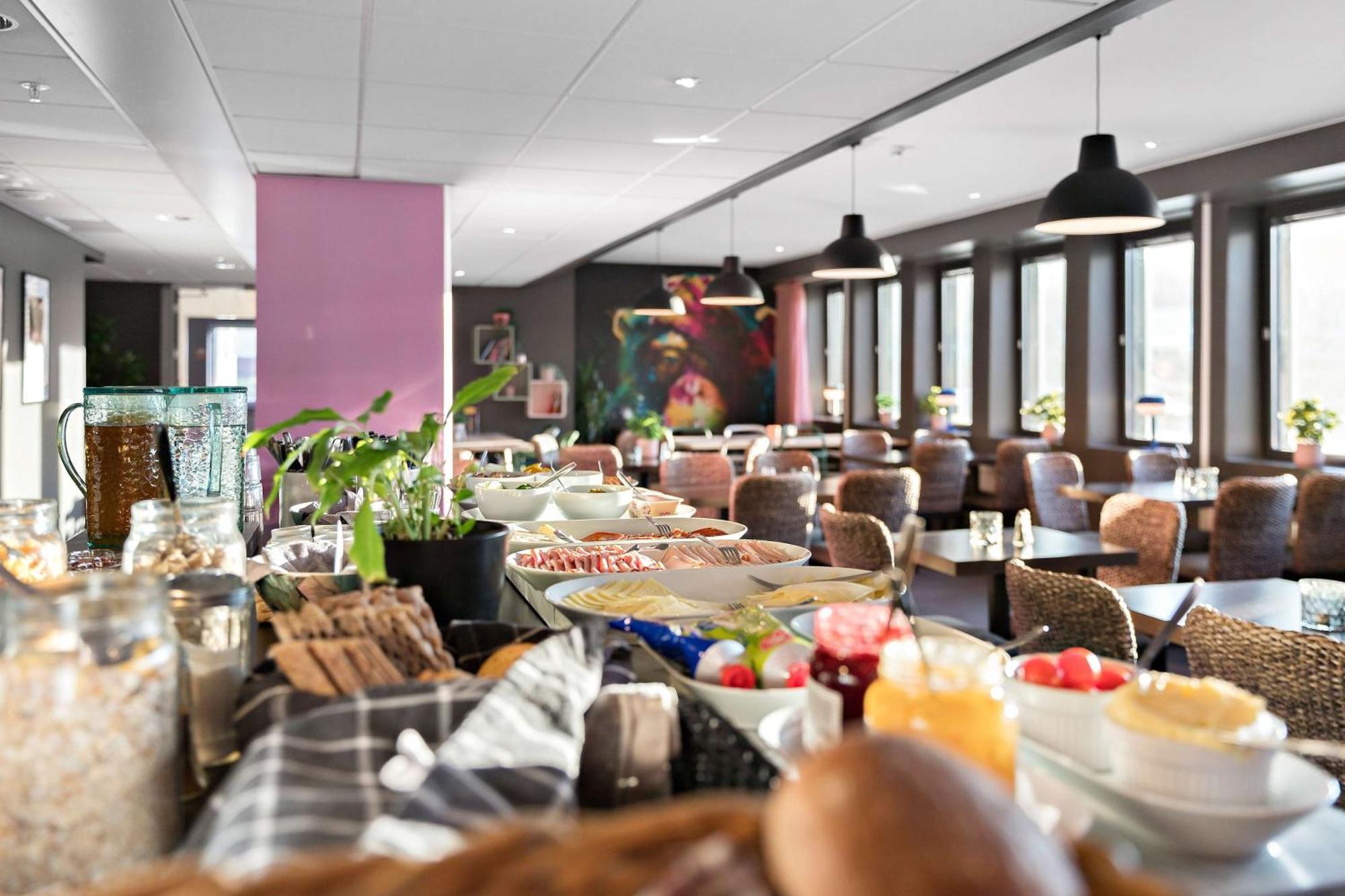 Hotel by Maude Solna Exteriér fotografie